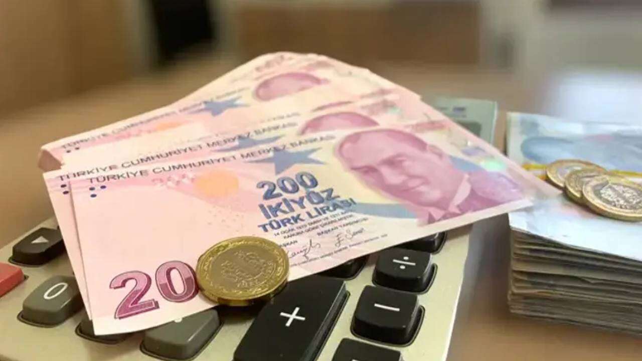 Milyonlarca sigortalı çalışana erken emeklilik kapısı açıldı: Noyan Doğan şartları ve kritik tarihi açıkladı 3